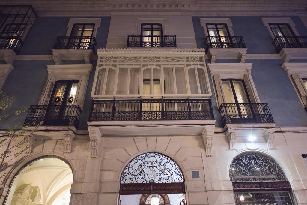 Palacio Salvetti Suites Аликанте Экстерьер фото
